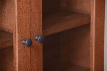 アンティーク家具　アンティーク　古い木のシンプルな壁掛け戸棚