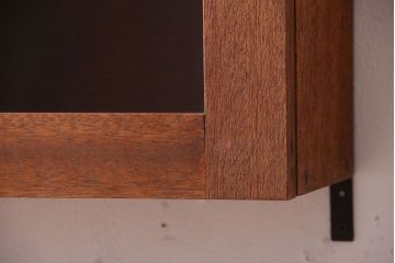 アンティーク家具　アンティーク　古い木のシンプルな壁掛け戸棚