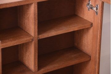 アンティーク家具　アンティーク　古い木のシンプルな壁掛け戸棚