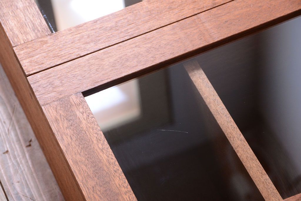 アンティーク家具　アンティーク　古い木のシンプルな壁掛け戸棚