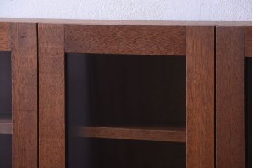 アンティーク家具　アンティーク　3つ扉の壁掛けキャビネット(収納棚)(1)