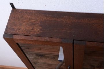 アンティーク家具　アンティーク　3つ扉の壁掛けキャビネット(収納棚)(2)