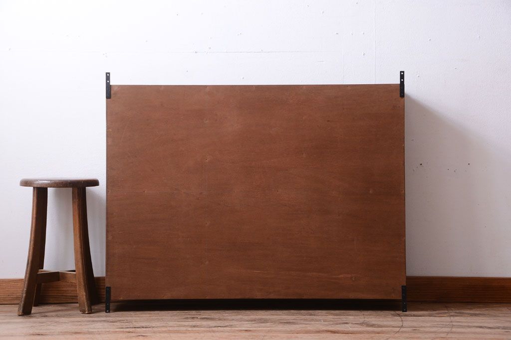 アンティーク家具　アンティーク　3つ扉の壁掛けキャビネット(収納棚)(2)