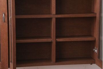 アンティーク家具　アンティーク　モールガラス入り!3つ扉の壁掛けキャビネット(収納棚)(1)