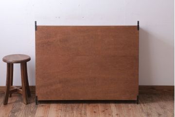 アンティーク家具　アンティーク　モールガラス入り!3つ扉の壁掛けキャビネット(収納棚)(2)