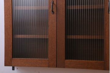 アンティーク家具　アンティーク　モールガラス入り!3つ扉の壁掛けキャビネット(収納棚)(3)
