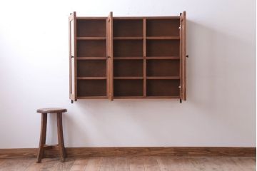 アンティーク家具　アンティーク　気泡ガラス入り!3つ扉の壁掛けキャビネット(収納棚)(2)