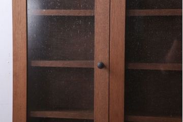 アンティーク家具　アンティーク　気泡ガラス入り!3つ扉の壁掛けキャビネット(収納棚)(2)