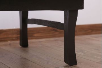 アンティーク家具　和製アンティーク　古い木製の大ぶりな角ちゃぶ台(2)
