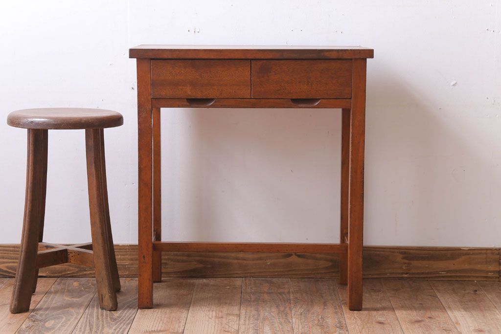 レトロ家具　昭和レトロ　引き出し2杯付き!古い木の小さな平机(デスク)