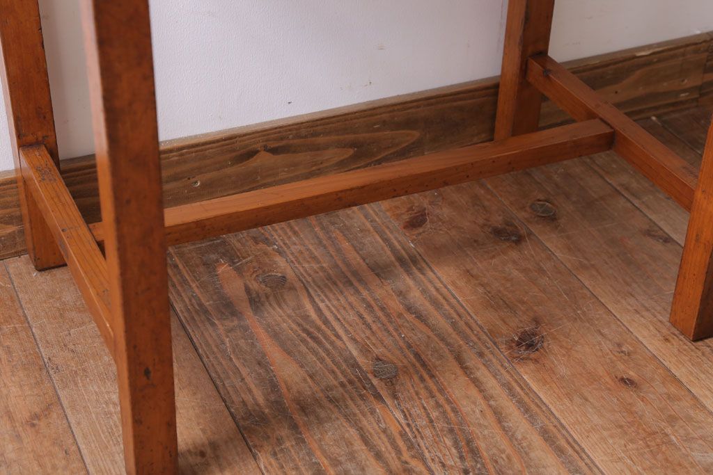 レトロ家具　昭和レトロ　引き出し2杯付き!古い木の小さな平机(デスク)