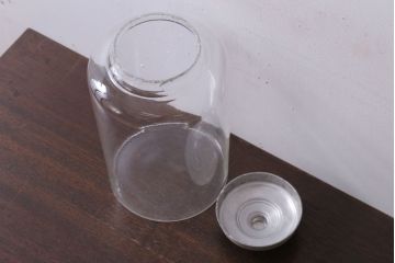 アンティーク雑貨　昭和レトロ　蓋付きのアンティークガラス瓶(ビン)