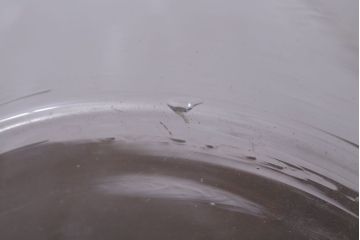 アンティーク雑貨　昭和レトロ　蓋付きのアンティークガラス瓶(ビン)