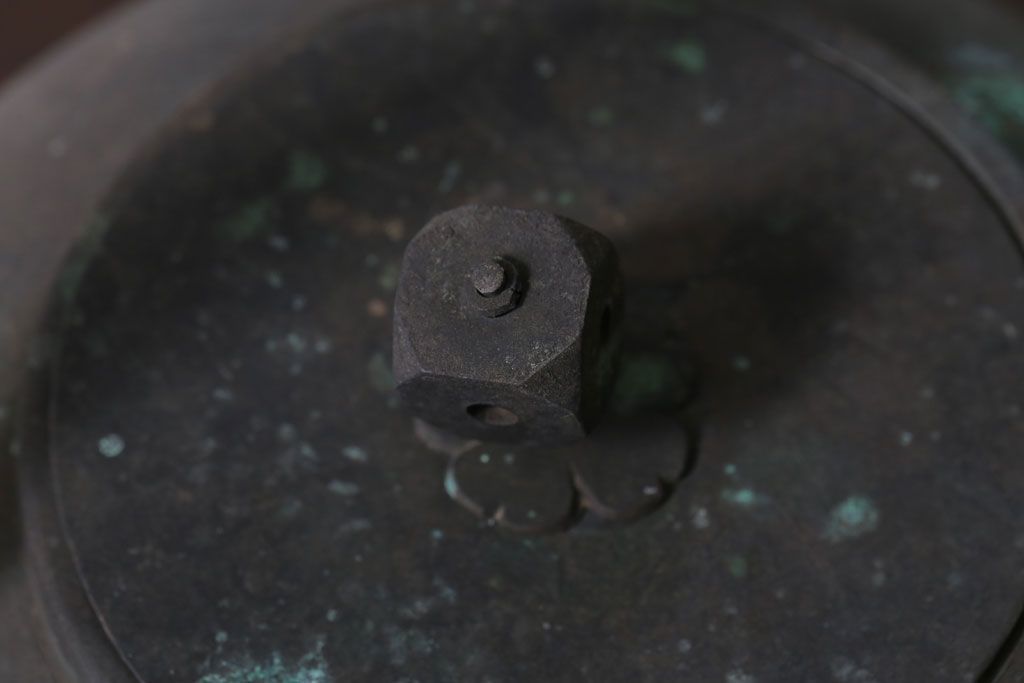 アンティーク雑貨　古民具・骨董　古い銅瓶(在銘?)(鉄瓶)