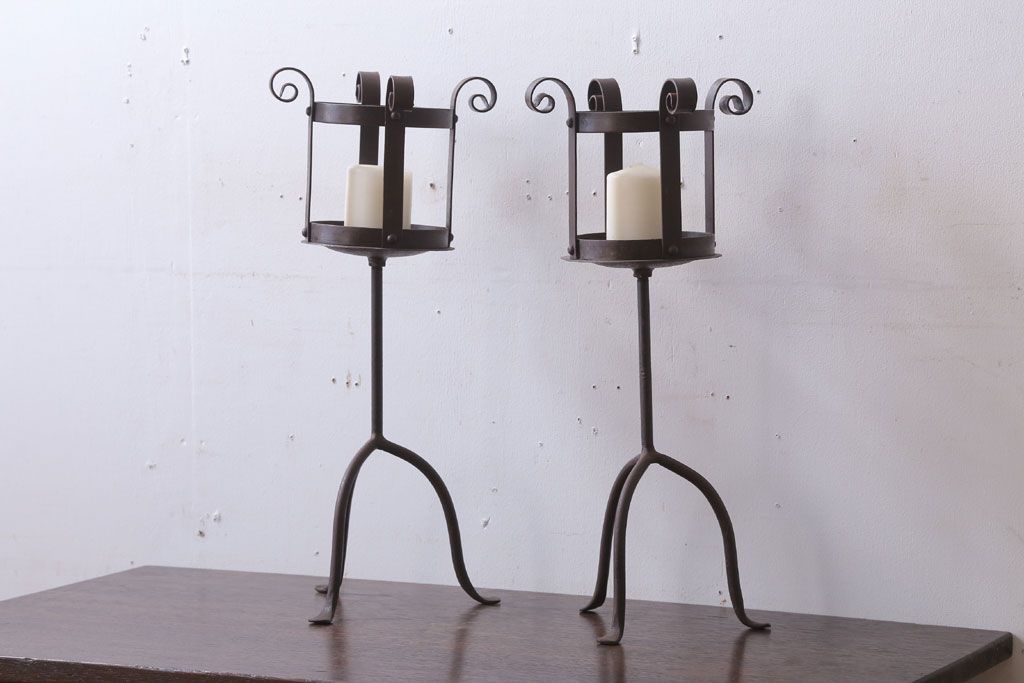 アンティーク雑貨　アンティーク　アイアン製キャンドルスタンドペアセット