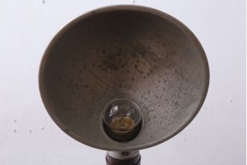 昭和レトロ　アルミシェードのアンティーク卓上スタンドランプ