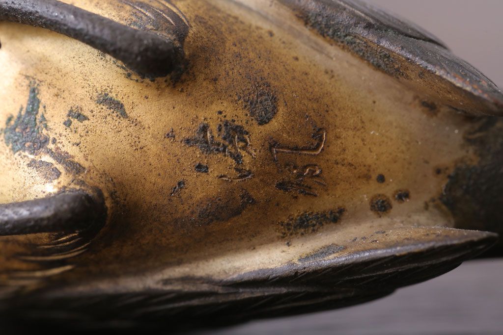 アンティーク雑貨　金工師　岩瀬清鳳造　「鶯」　鋳銅　置物　共箱