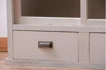 アンティーク家具　アンティークペイント　モールガラス入り!重ね収納棚(食器棚)