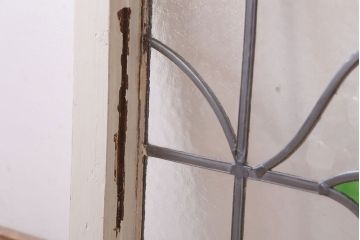 アンティーク雑貨　イギリスアンティーク　ステンドグラスの小窓(明り取り)(1)