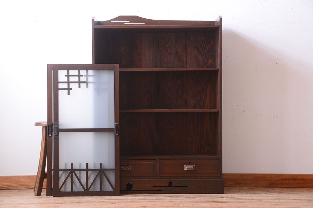 アンティーク家具　和製アンティーク　大正〜昭和期　すりガラス引き戸の本箱