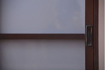 アンティーク家具　和製アンティーク　大正〜昭和期　すりガラス引き戸の本箱