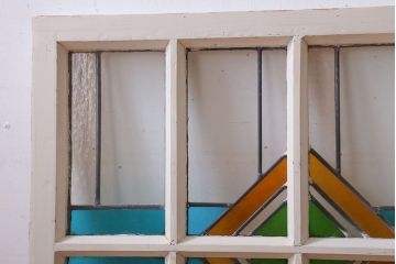 アンティーク雑貨　イギリスアンティーク　フレームがおしゃれなステンドグラスの小窓(明り取り)(3)