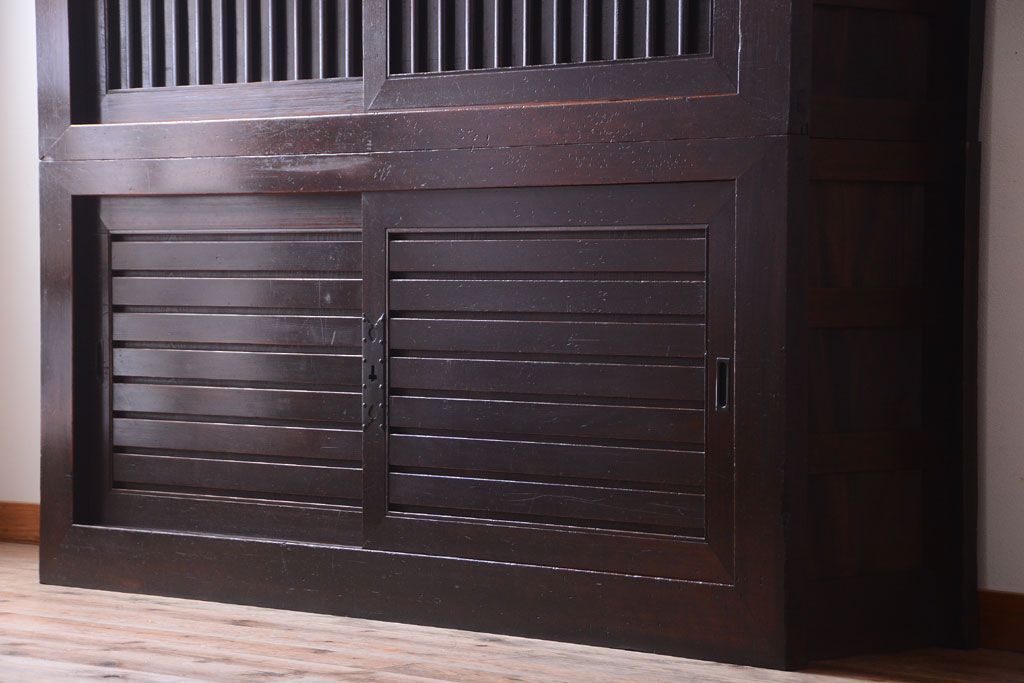 アンティーク家具　古民具・骨董　和モダン　六尺　上質なアンティーク収納箪笥(水屋箪笥)