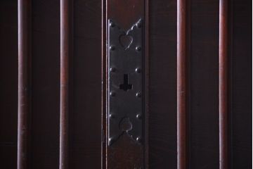 アンティーク家具　古民具・骨董　和モダン　六尺　上質なアンティーク収納箪笥(水屋箪笥)