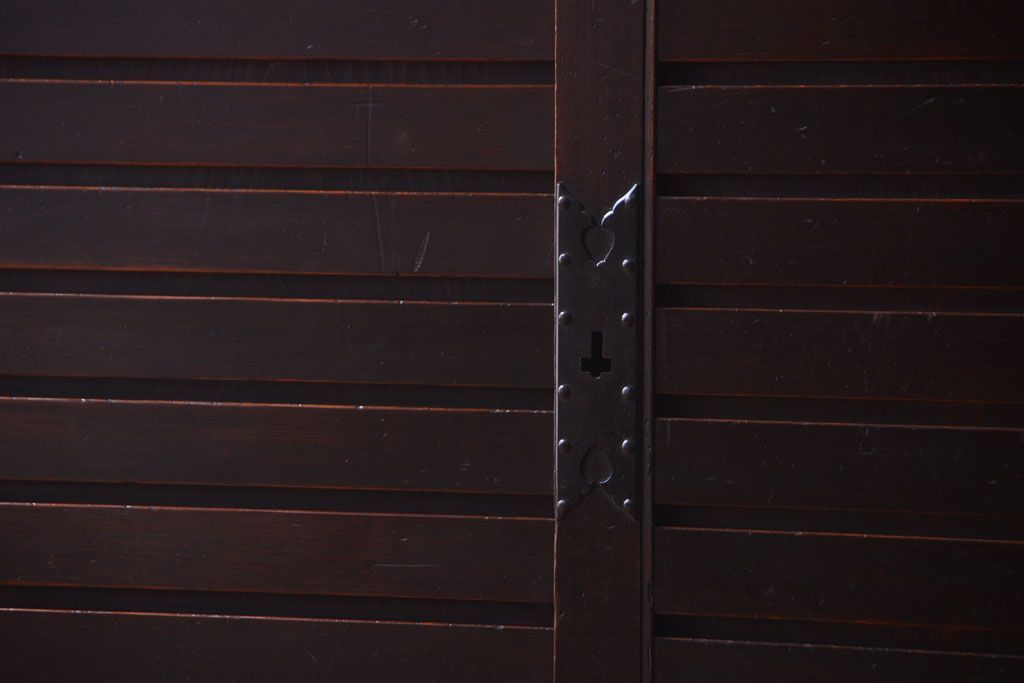 アンティーク家具　古民具・骨董　和モダン　六尺　上質なアンティーク収納箪笥(水屋箪笥)