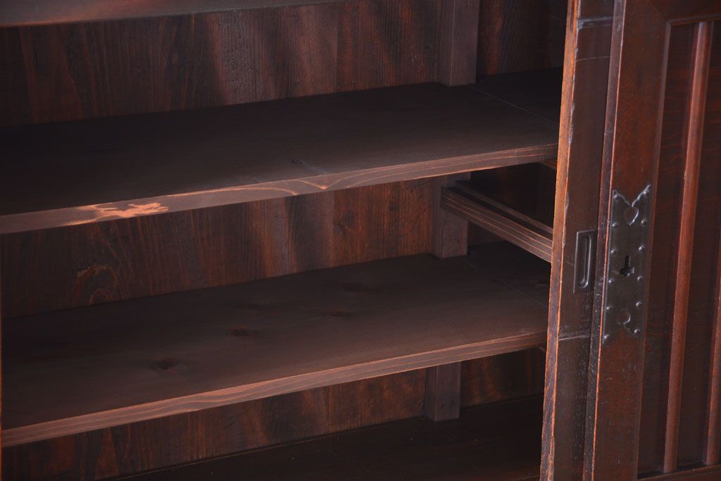 アンティーク家具　古民具・骨董　和モダン　六尺　上質なアンティーク収納箪笥(水屋箪笥)