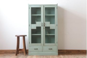 アンティーク家具　アンティークペイント　オリーブグリーンカラーの本箱(ブックケース)