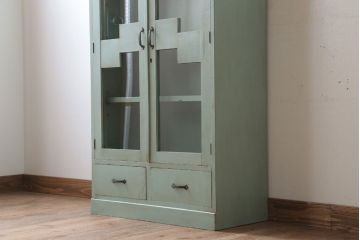 アンティーク家具　アンティークペイント　オリーブグリーンカラーの本箱(ブックケース)