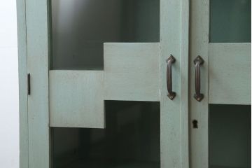 アンティーク家具　アンティークペイント　オリーブグリーンカラーの本箱(ブックケース)