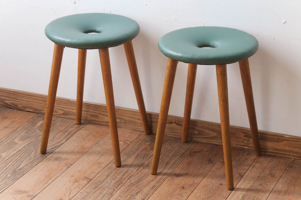 レトロ家具　昭和レトロ　ドーナツスツール2脚セット(リングスツール・丸スツール)