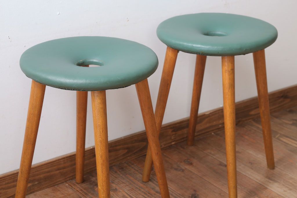 レトロ家具　昭和レトロ　ドーナツスツール2脚セット(リングスツール・丸スツール)