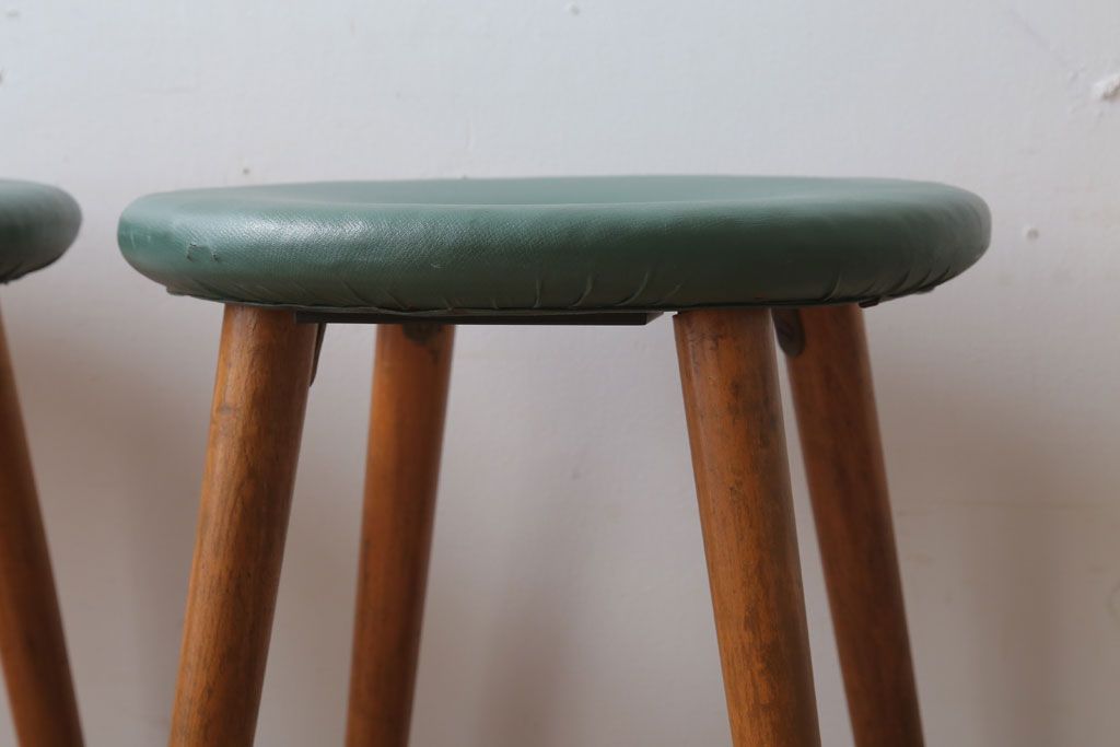 レトロ家具　昭和レトロ　ドーナツスツール2脚セット(リングスツール・丸スツール)