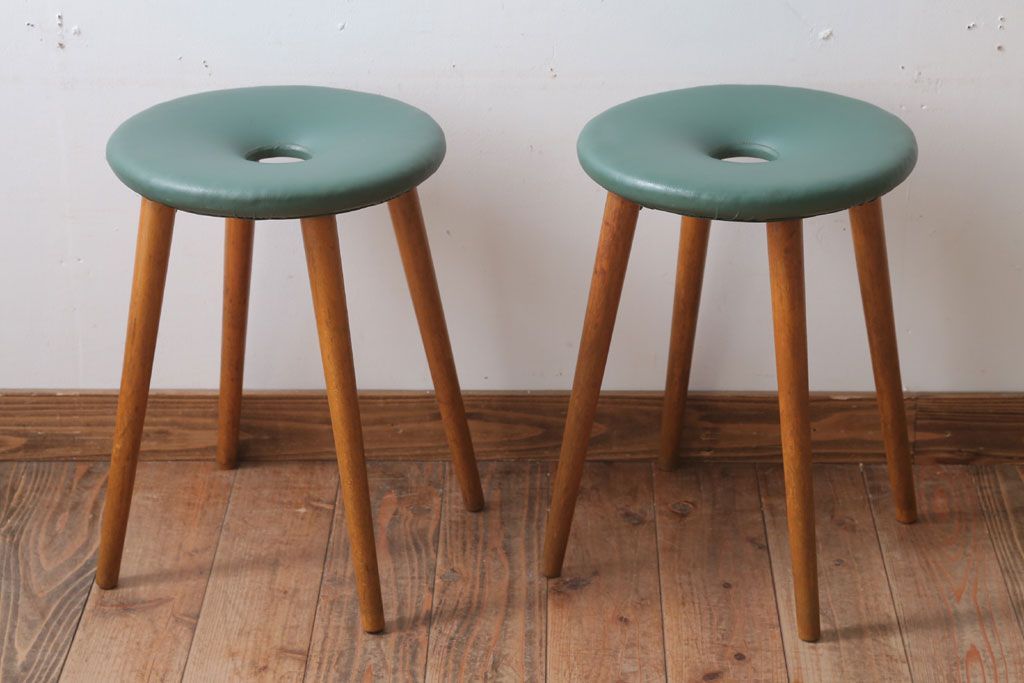 レトロ家具　昭和レトロ　ドーナツスツール2脚セット(リングスツール・丸スツール)