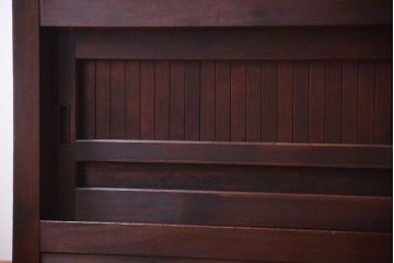 アンティーク家具　古民具・骨董　古い檜材の小ぶりで上品な二段重ね水屋箪笥