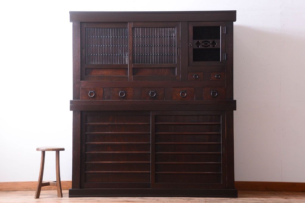 アンティーク家具　古民具・骨董　明治期　横桟引き戸付き!古い五尺水屋箪笥