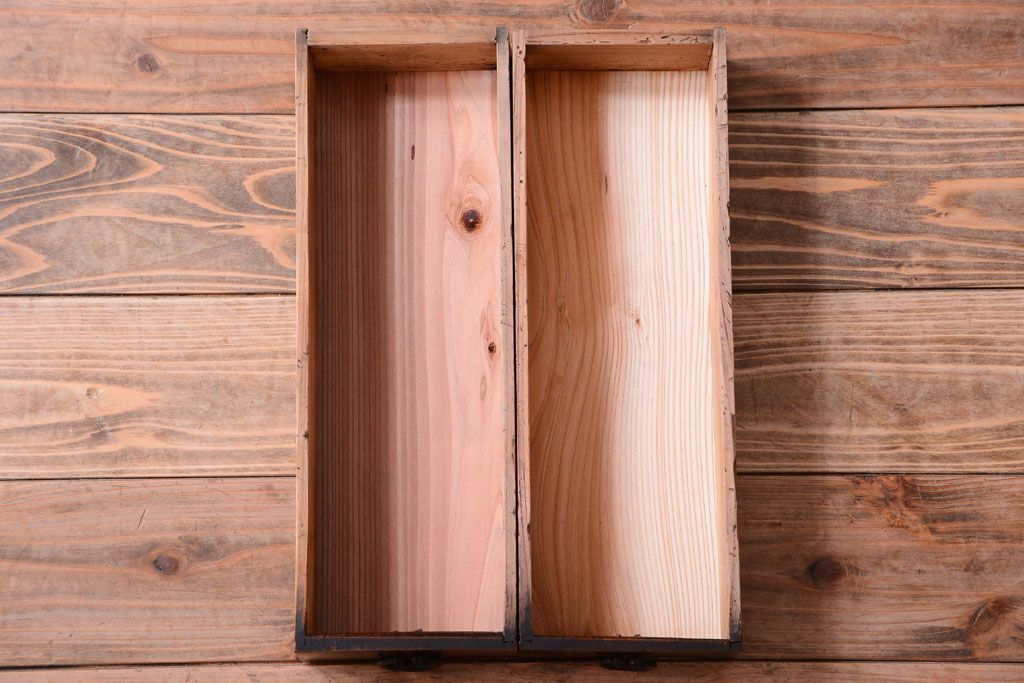 アンティーク家具　古民具・骨董　明治期　横桟引き戸付き!古い五尺水屋箪笥