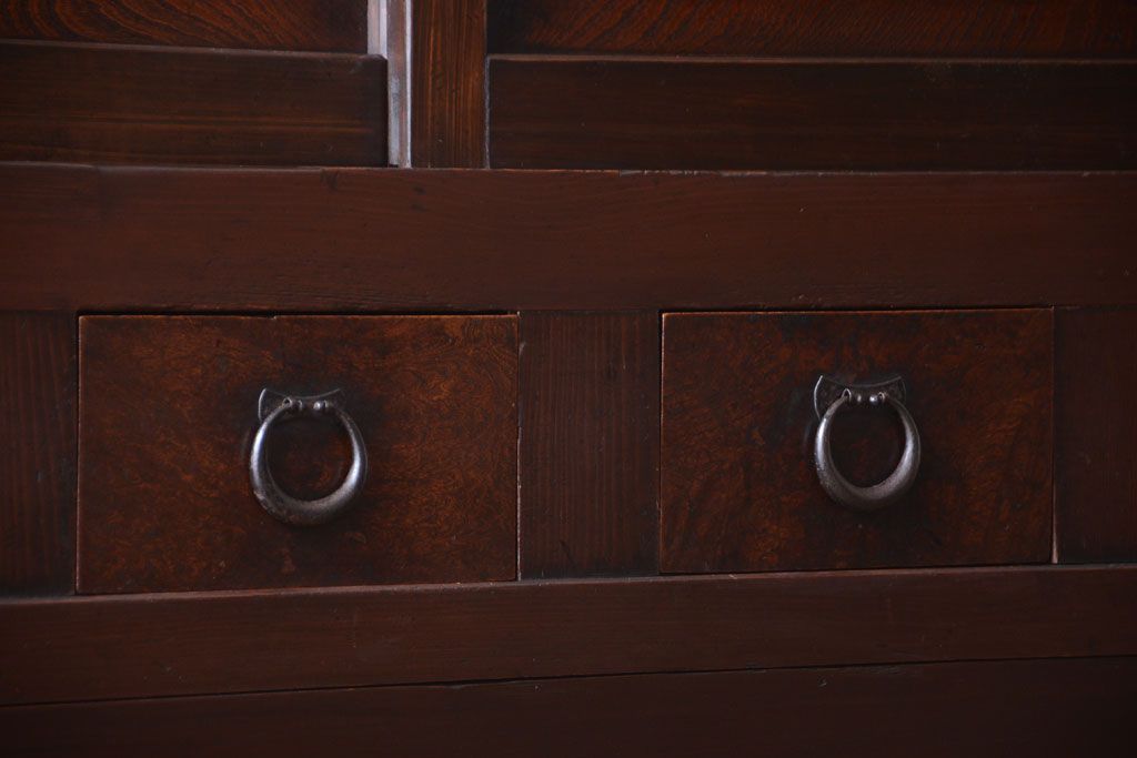 アンティーク家具　古民具・骨董　明治期　横桟引き戸付き!古い五尺水屋箪笥