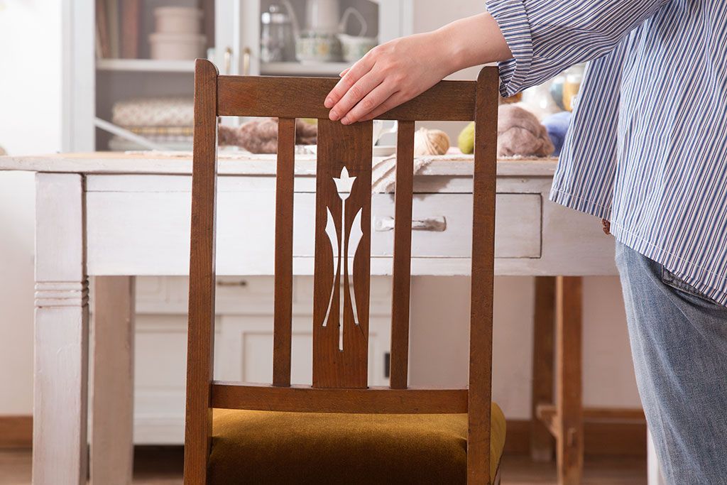 アンティーク家具　アンティーク　古いブナ材のチェア(椅子)