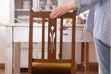 アンティーク家具　アンティーク　古いブナ材のチェア(椅子)