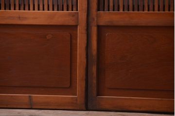 古民具・骨董　裏ガラス入り!腰板欅材のモールガラス帯格子戸2枚セット(2)