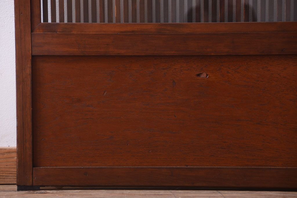 古民具・骨董　裏ガラス入り!腰板欅材のモールガラス帯格子戸2枚セット(2)