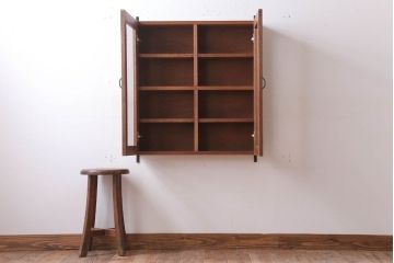 アンティーク家具　アンティーク　古い木のシンプルな壁掛け戸棚(2)