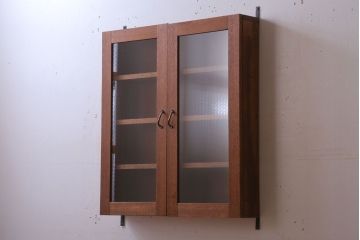 アンティーク家具　アンティーク　古い木のシンプルな壁掛け戸棚(2)