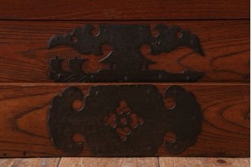 アンティーク家具　古民具・骨董　明治期　前面欅材の時代箪笥ローボード(ローチェスト)(2)