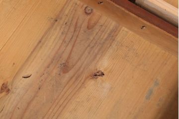 アンティーク家具　古民具・骨董　鉄脚付き!前面欅材の時代箪笥ローボード