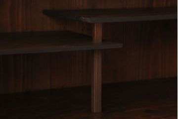 アンティーク家具　古民具・骨董　鉄脚付き!前面欅材の時代箪笥ローボード